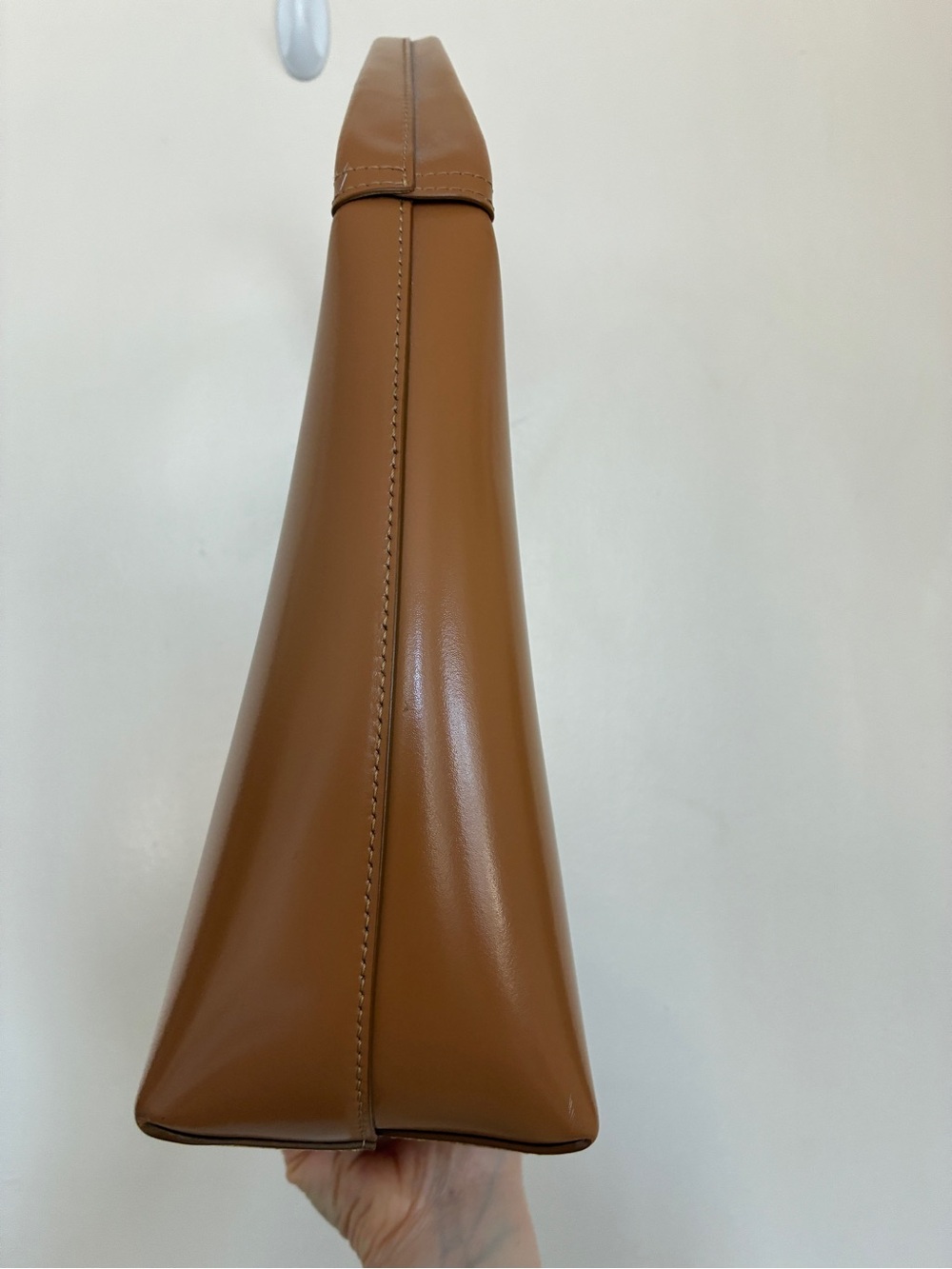Mansur Gavriel Candy Shoulder Bag in Caramel (2021 edition) - Picture 7 of 11
